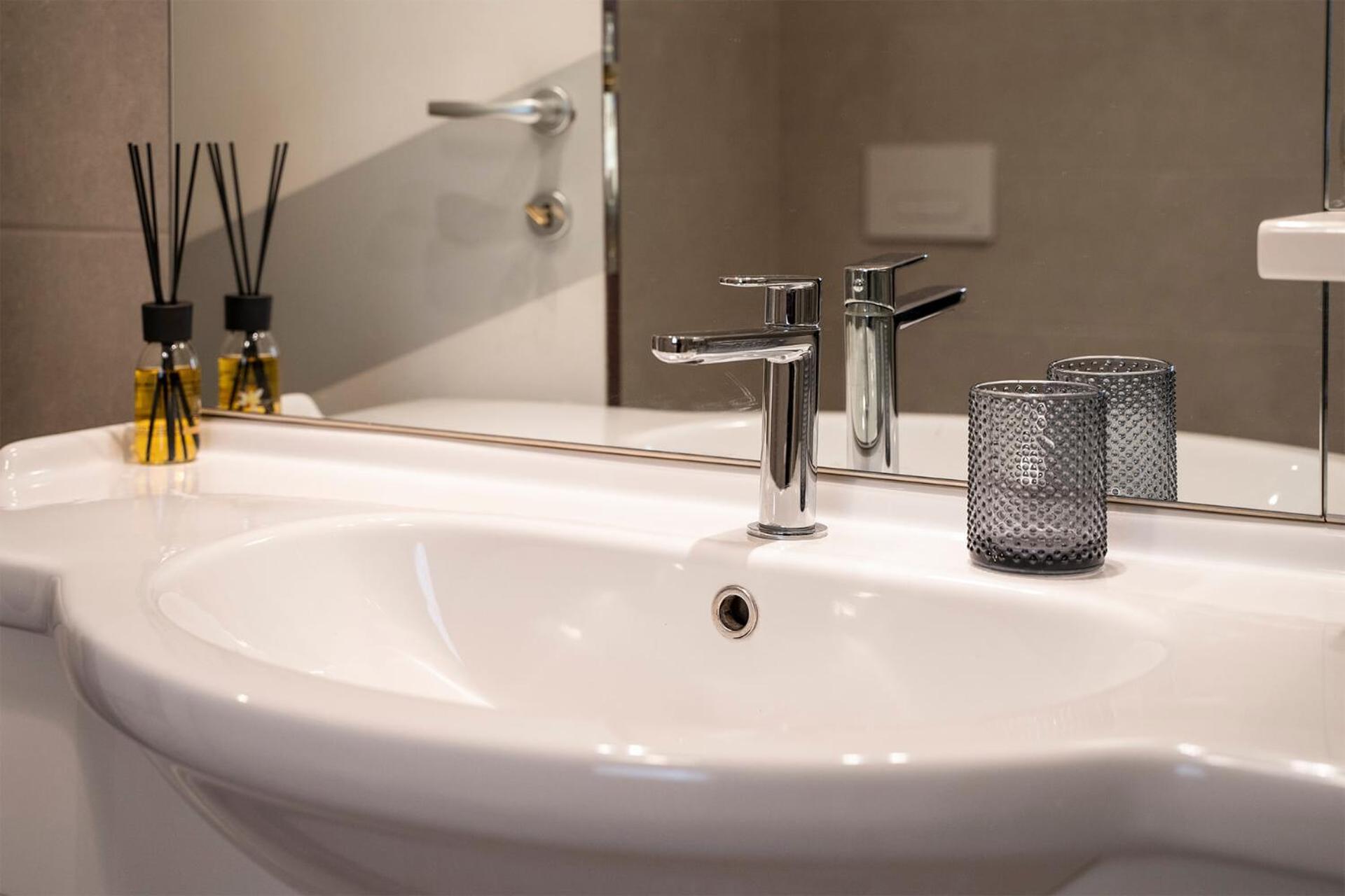 Casa Elena, 15 Minutes Walking Distance To St.peter's Church Appartamento *